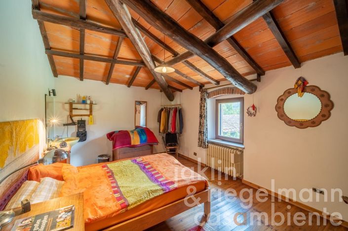 Image No.27-9 Bed Country House for sale