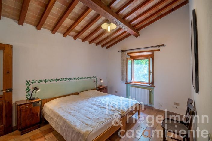Image No.40-9 Bed Country House for sale