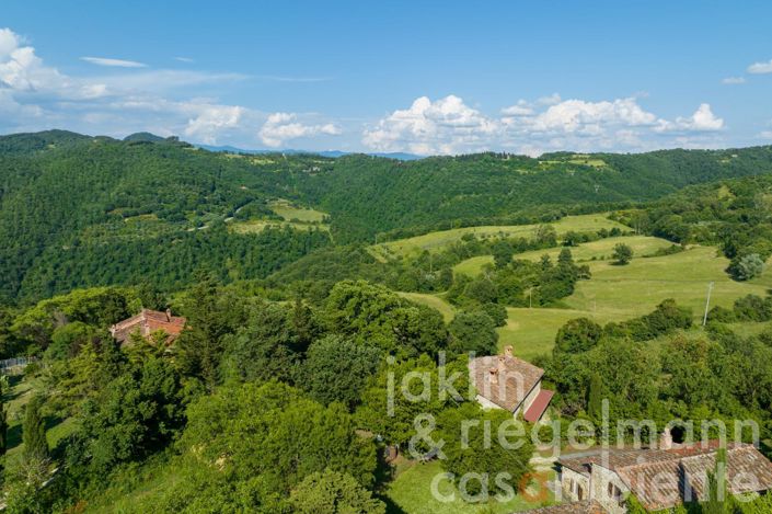 Image No.9-9 Bed Country House for sale