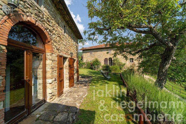 Image No.46-10 Bed Farmhouse for sale