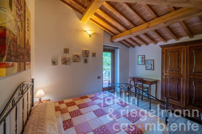 Image No.52-10 Bed Farmhouse for sale