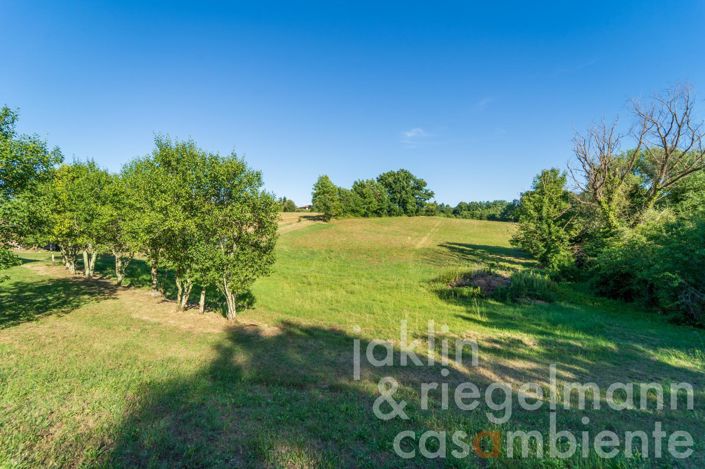 Image No.11-5 Bed Farmhouse for sale