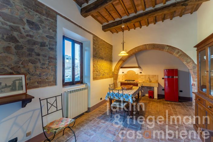 Image No.14-5 Bed Farmhouse for sale