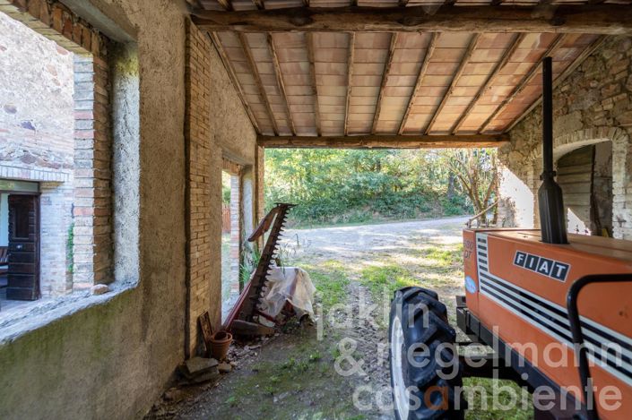 Image No.28-5 Bed Farmhouse for sale