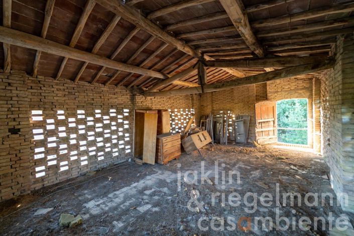 Image No.31-5 Bed Farmhouse for sale