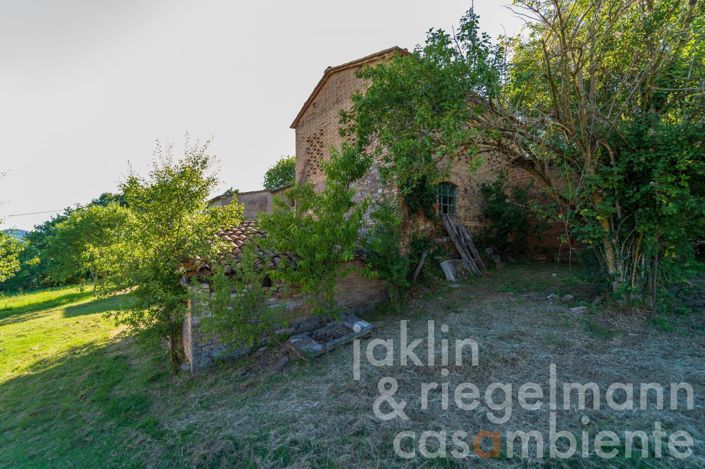 Image No.8-5 Bed Farmhouse for sale