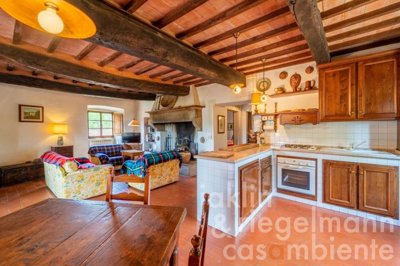 5 Bed Country House for sale