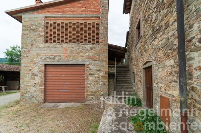 Image No.12-5 Bed Country House for sale