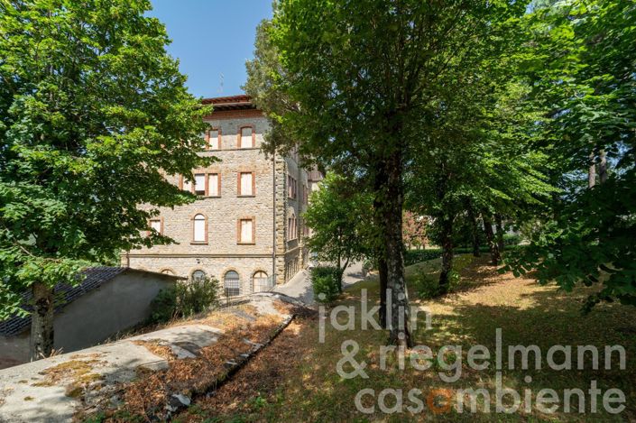 Image No.14-35 Bed House for sale