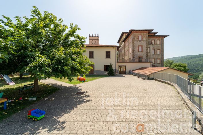 Image No.39-35 Bed House for sale