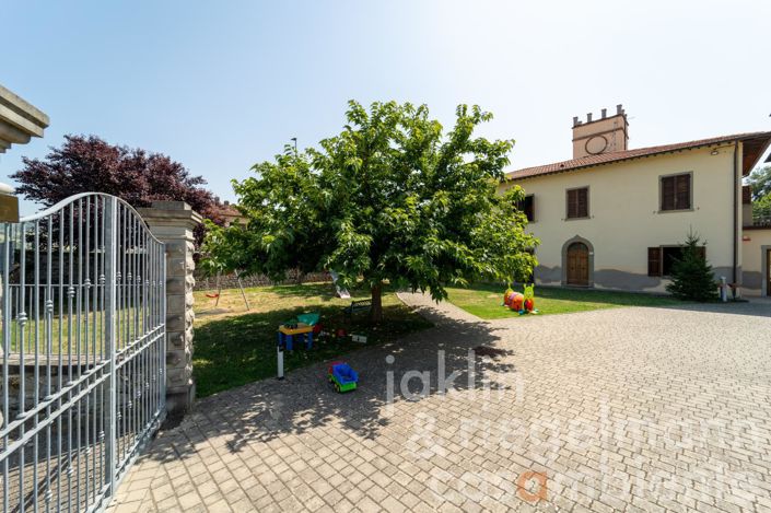 Image No.40-35 Bed House for sale
