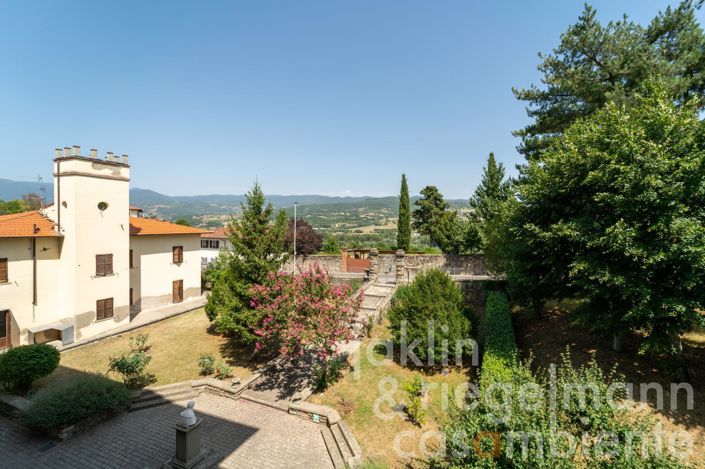 Image No.47-35 Bed House for sale