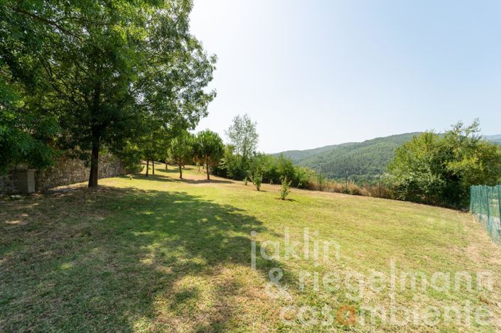 Image No.6-35 Bed House for sale