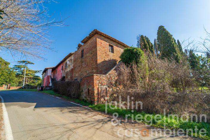 Image No.10-27 Bed Villa for sale