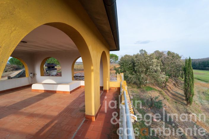 Image No.27-11 Bed Country House for sale