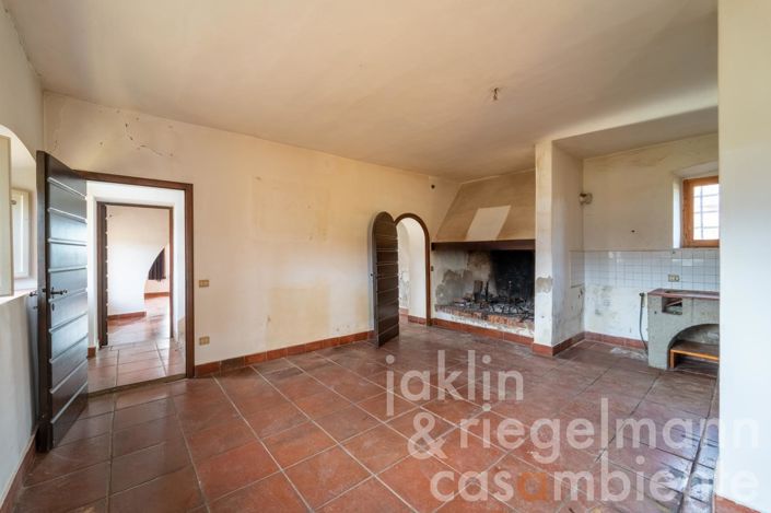 Image No.30-11 Bed Country House for sale