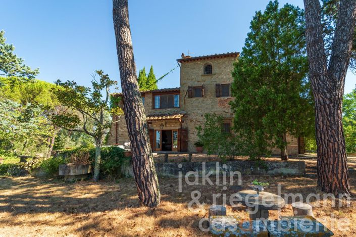 Image No.2-5 Bed Country House for sale