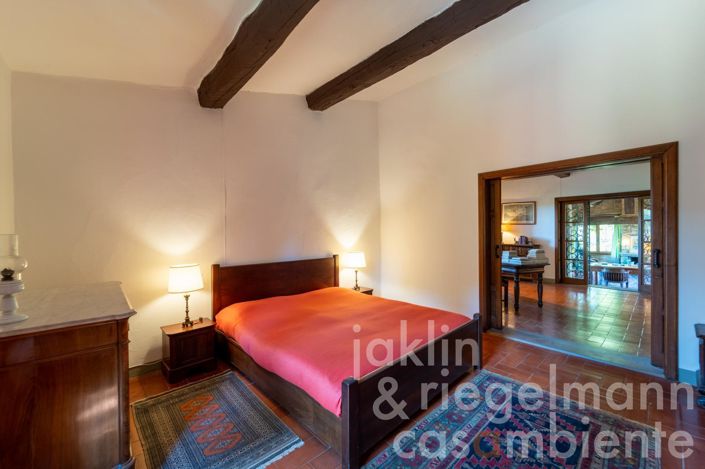 Image No.23-5 Bed Country House for sale