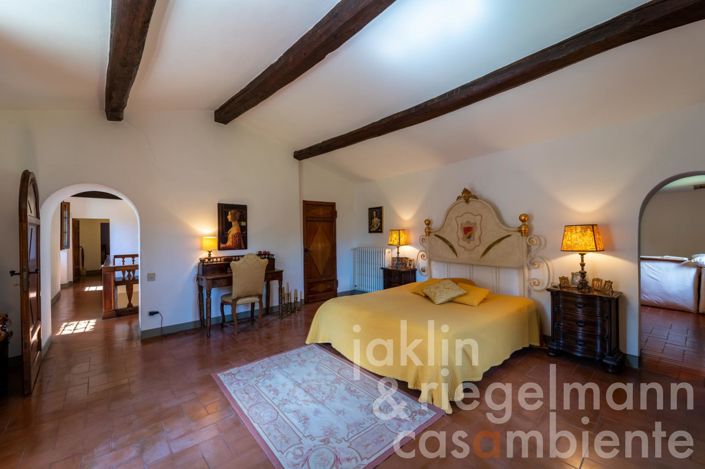 Image No.34-5 Bed Country House for sale