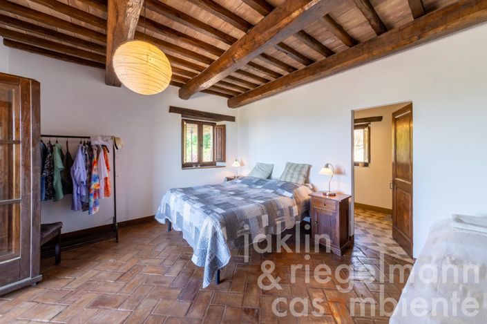 Image No.28-4 Bed Country House for sale