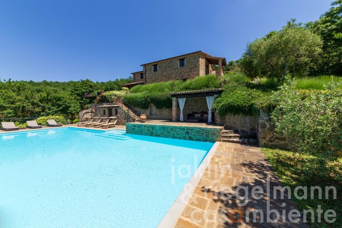 Image No.10-4 Bed Country House for sale