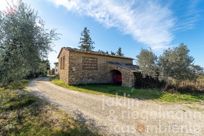 Image No.14-13 Bed Country House for sale