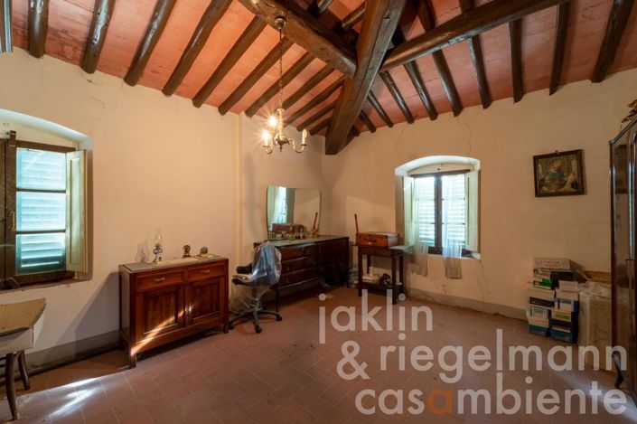 Image No.29-13 Bed Country House for sale