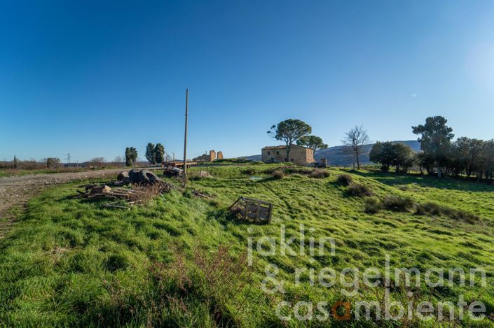 Image No.10-6 Bed Country House for sale