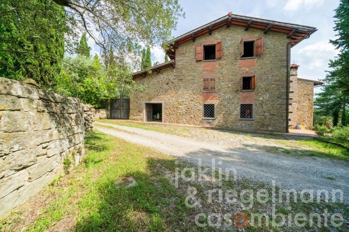 Image No.14-4 Bed Country House for sale