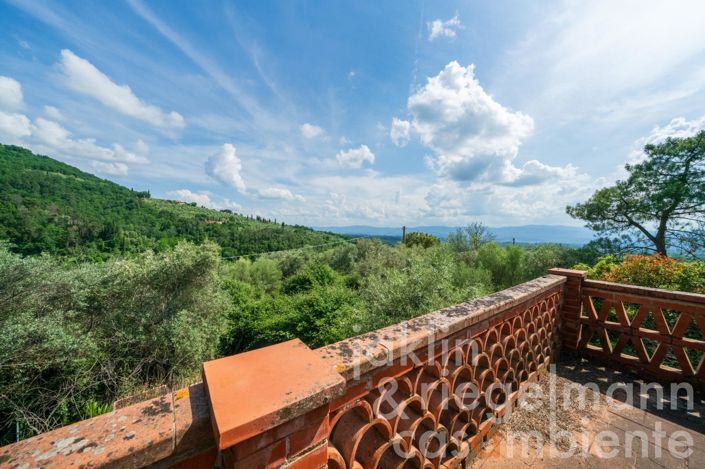 Image No.31-4 Bed Country House for sale