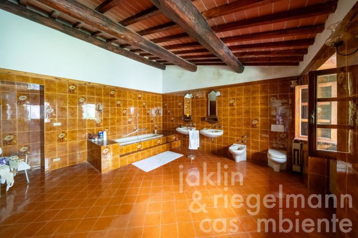 Image No.53-4 Bed Country House for sale