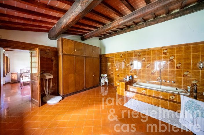 Image No.55-4 Bed Country House for sale