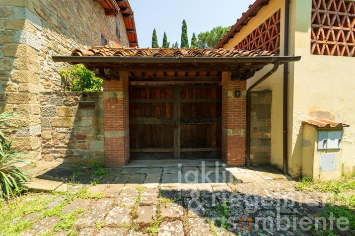 Image No.9-4 Bed Country House for sale