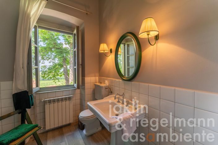 Image No.47-6 Bed Villa for sale