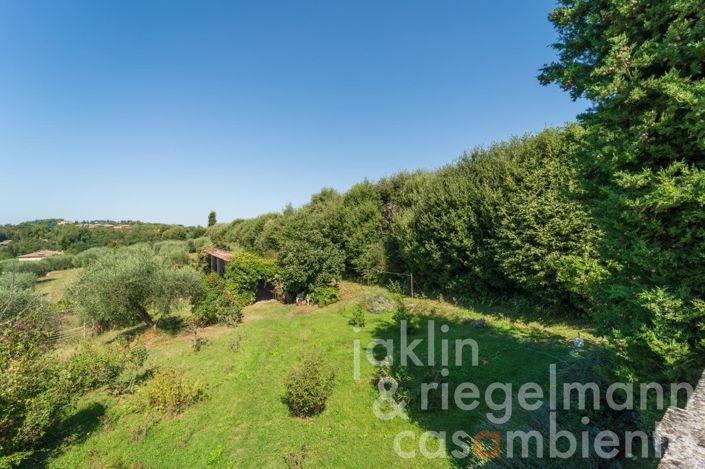 Image No.16-9 Bed Villa for sale