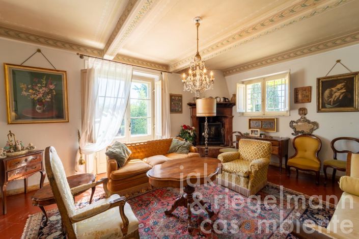 Image No.23-9 Bed Villa for sale