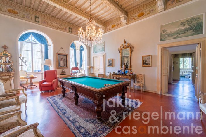 Image No.33-9 Bed Villa for sale