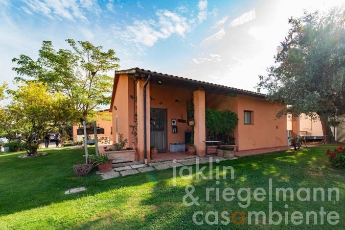 Image No.5-5 Bed Farmhouse for sale