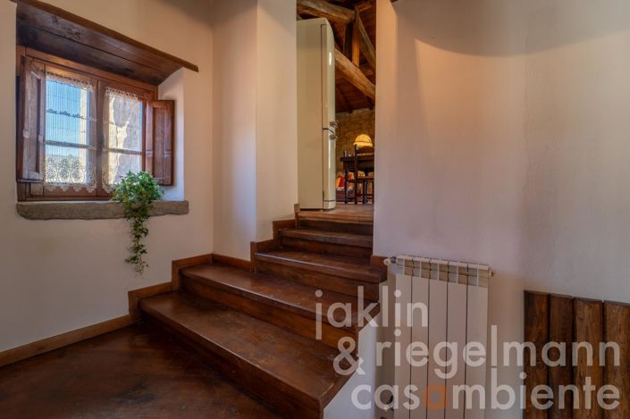 Image No.14-5 Bed Country House for sale