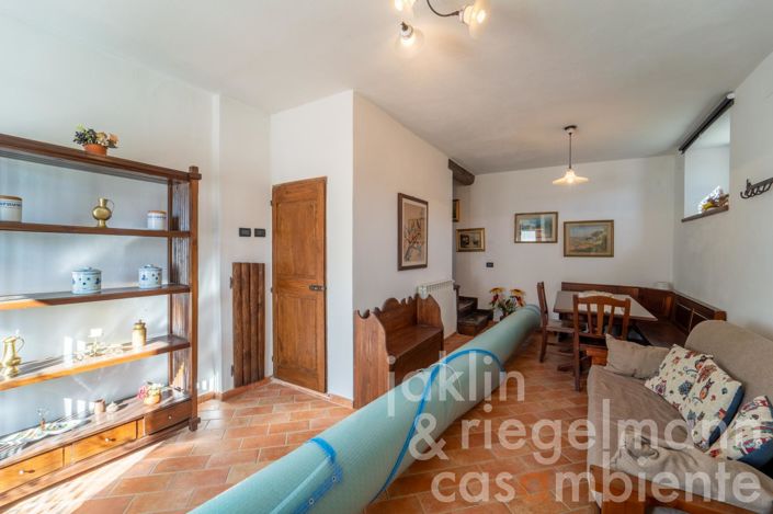 Image No.17-5 Bed Country House for sale