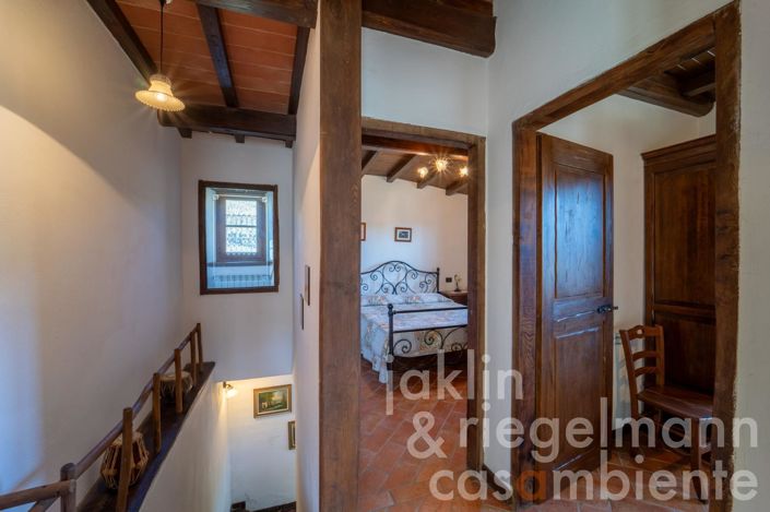 Image No.19-5 Bed Country House for sale