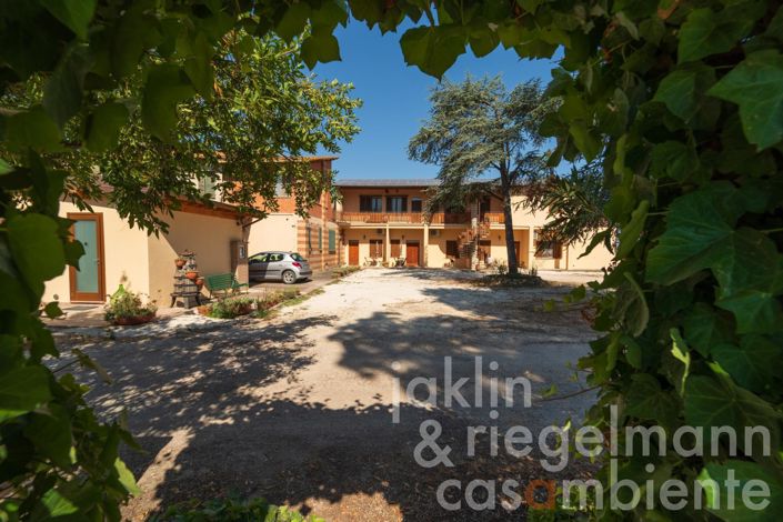 Image No.11-10 Bed Farmhouse for sale