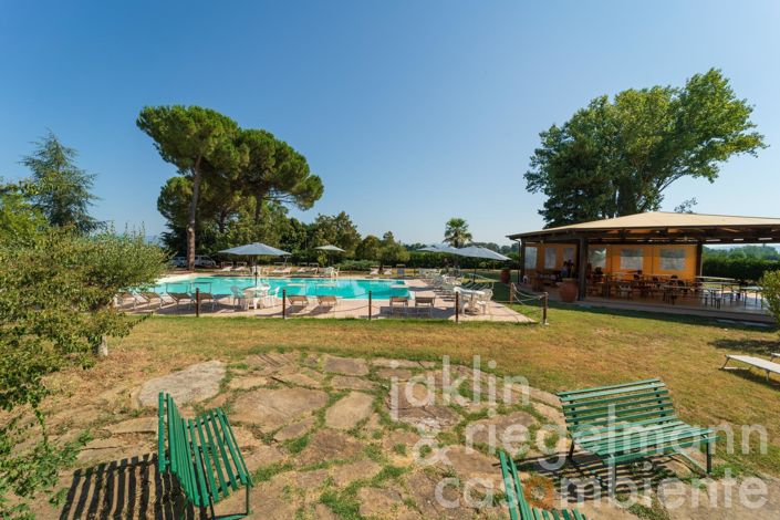 Image No.2-10 Bed Farmhouse for sale