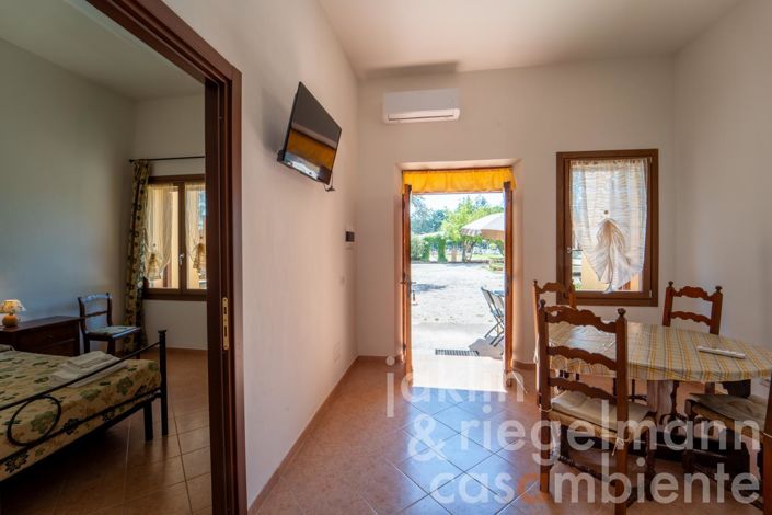 Image No.27-10 Bed Farmhouse for sale