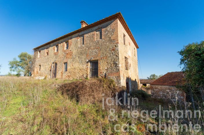 Image No.8-7 Bed Land for sale