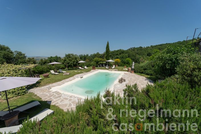 Image No.20-8 Bed Farmhouse for sale