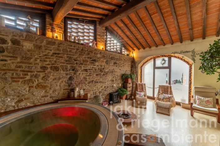 Image No.45-8 Bed Farmhouse for sale