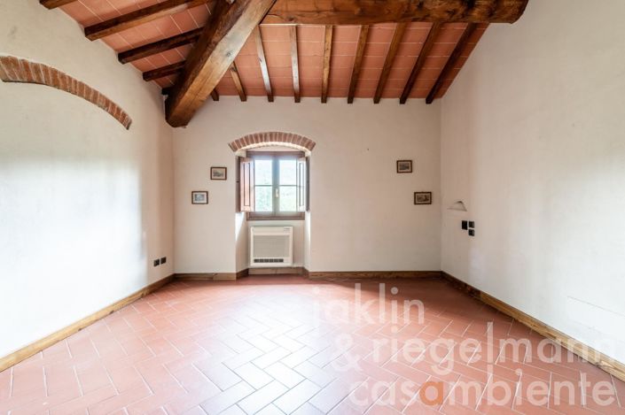 Image No.30-10 Bed Country House for sale