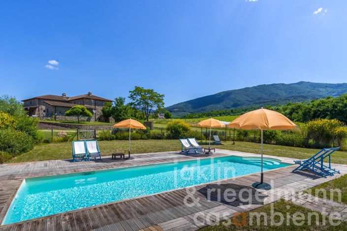 Image No.8-10 Bed Country House for sale