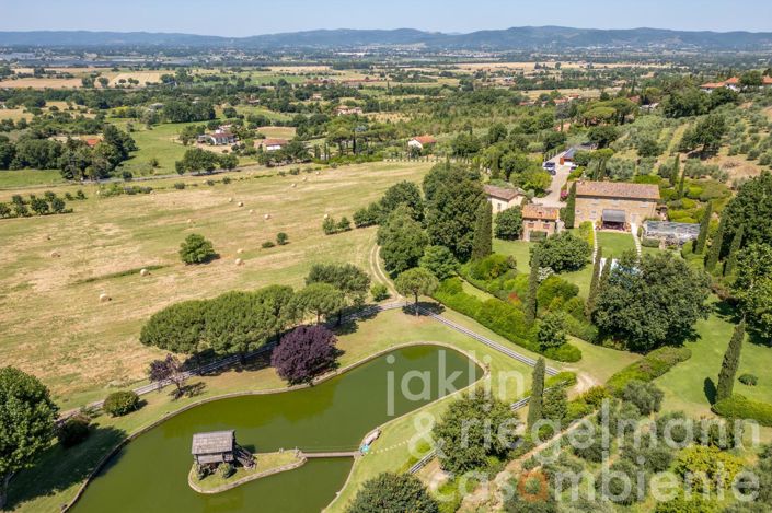 Image No.18-6 Bed Country House for sale